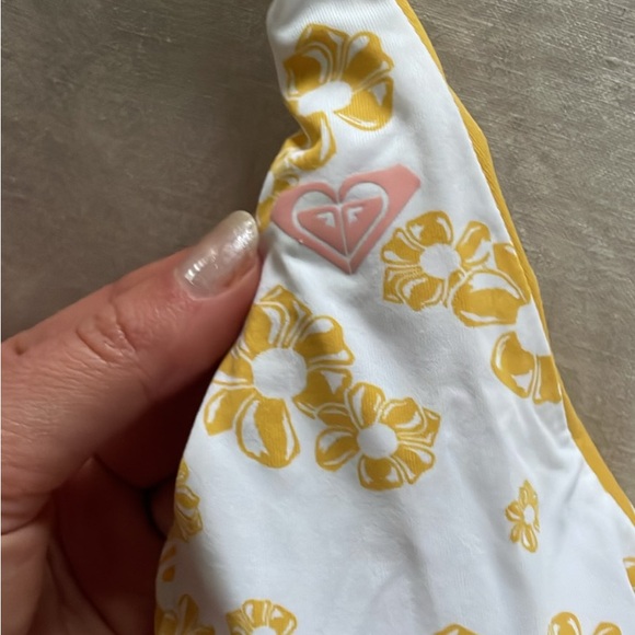 Reversible Roxy Bikini Top 👙 - Picture 4 of 4